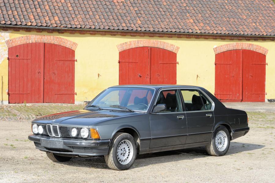  BMW 728i Saloon 1982 года  (фото 1 из 6)